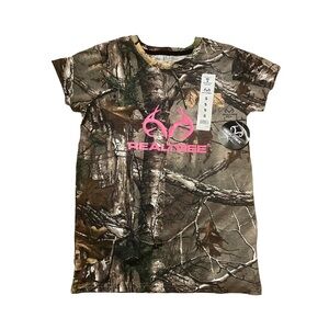 NWT Women’s REALTREE Camo T-Shirt​